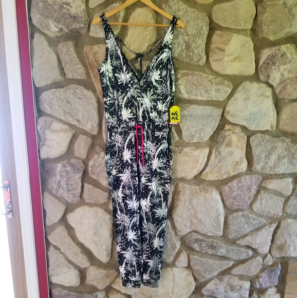 Nwt ZUMBA Never Stop Shinin' Jumpsuit size XS - Picture 6 of 11